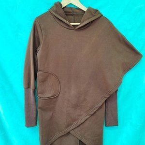 NEW Warm, soft, and cozy brown hoodie size medium
